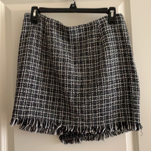 Tweed front flap wrap skirt - Picture 2 of 2